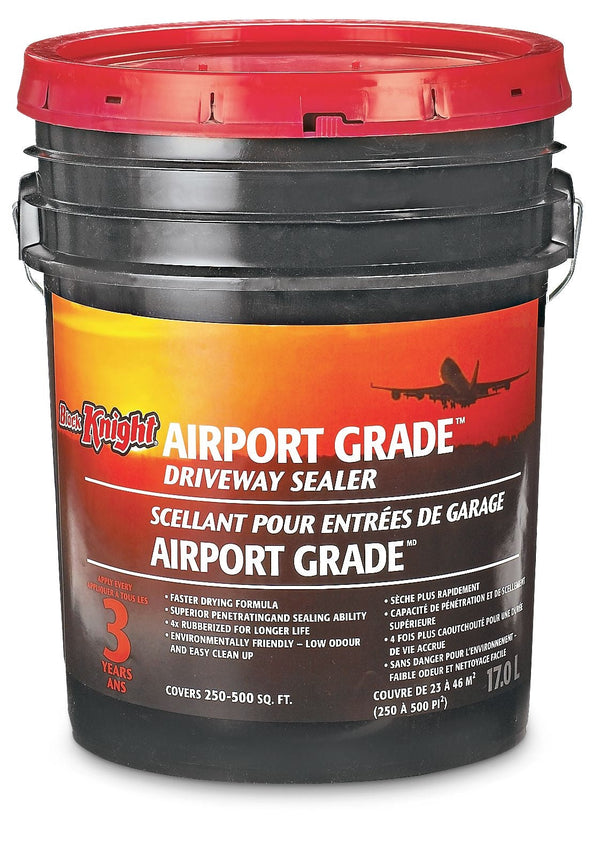 Black Knight Airport Grade 3-Year Asphalt Driveway Sealer, 250-500-sq. ft Coverage, 17-L V4